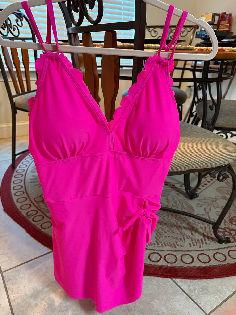NEW Women’s Scalloped Bright Pink V-Neck One Piece Bathing Suit - Sz XXL